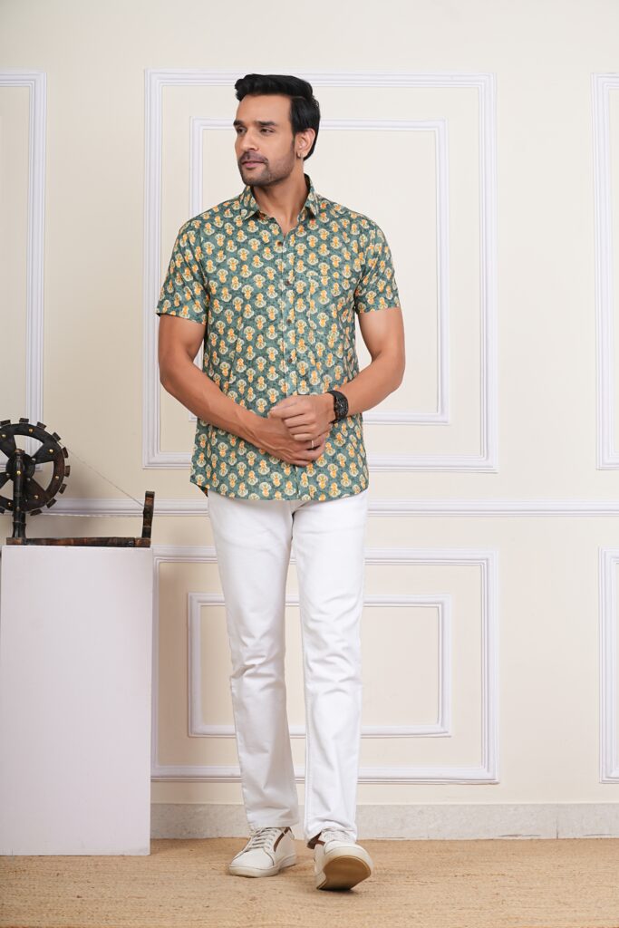 the classicot Printed Short Sleeve Summer Shirt for Men