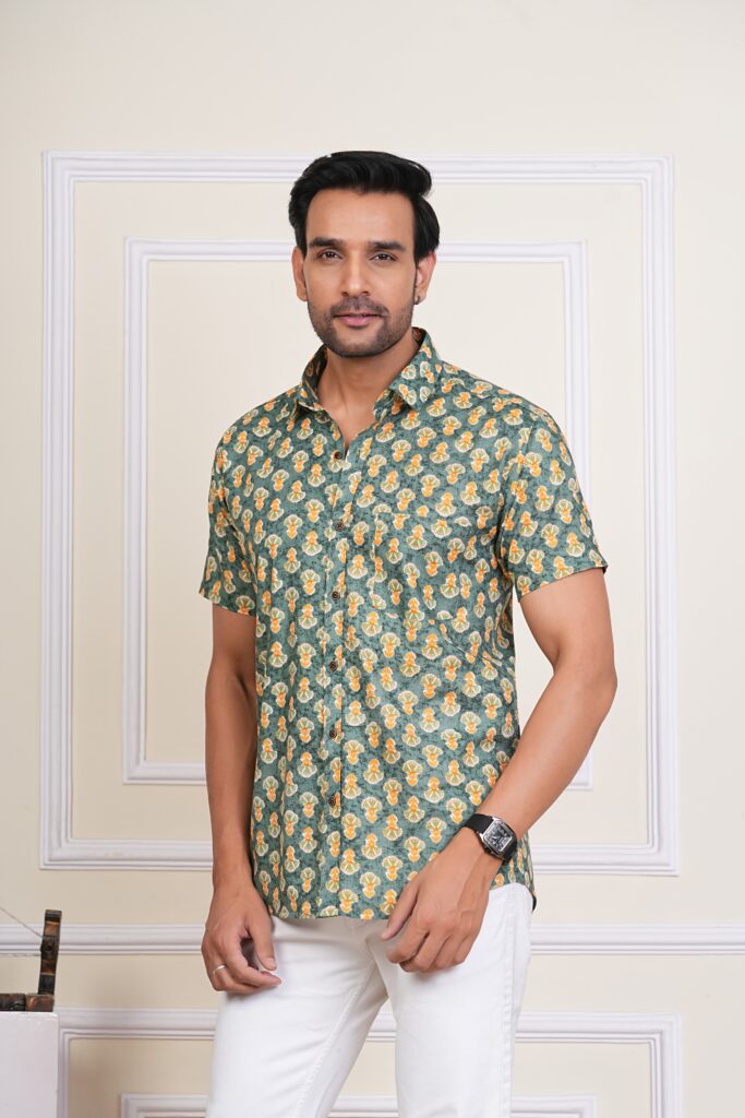 the classicot Printed Short Sleeve Summer Shirt for Men
